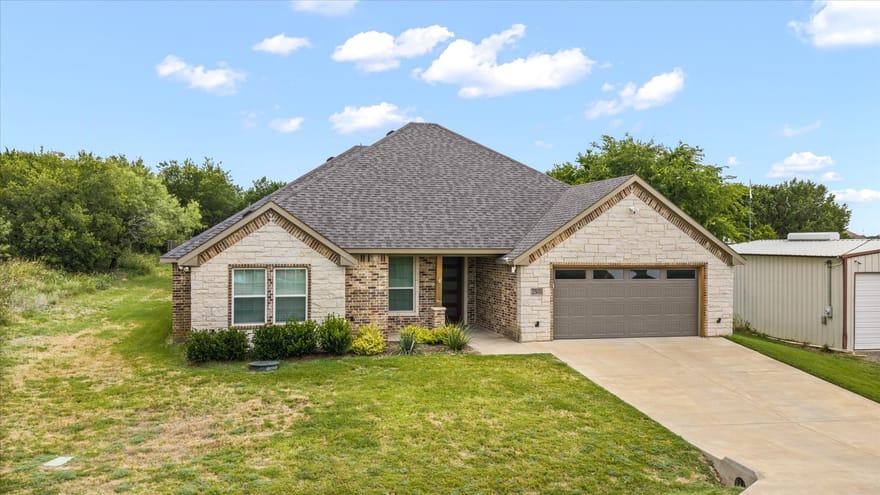 2309 Christine Drive, Granbury, Texas