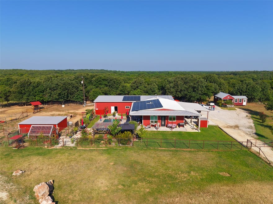 473 May Road, Nocona, Texas