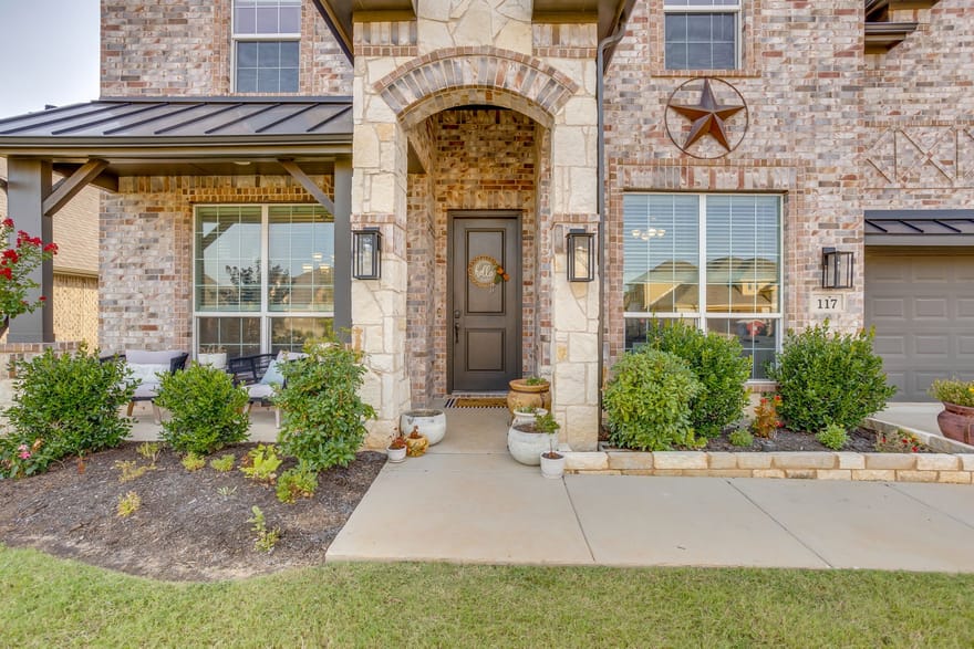 117 Mockingbird Hill Drive, Joshua, Texas