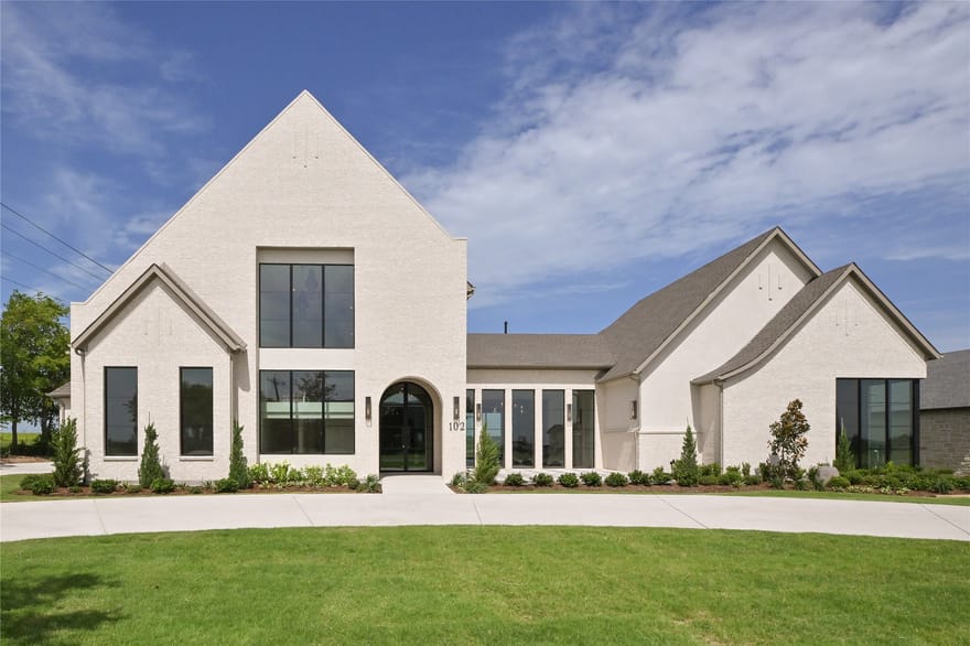 102 Deer Crossing Road, Gunter, Texas