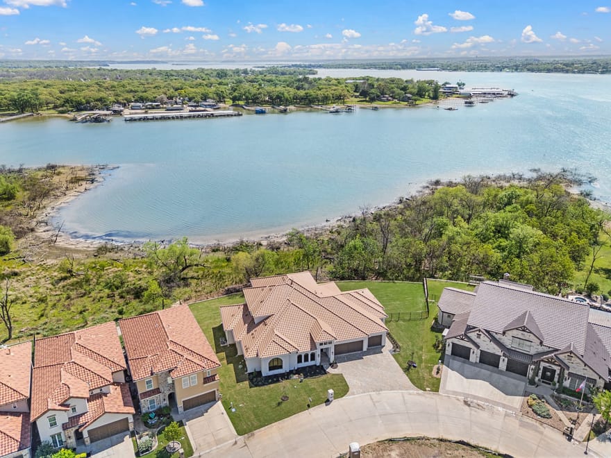 9065 Lakeside Drive, Fort Worth, Texas