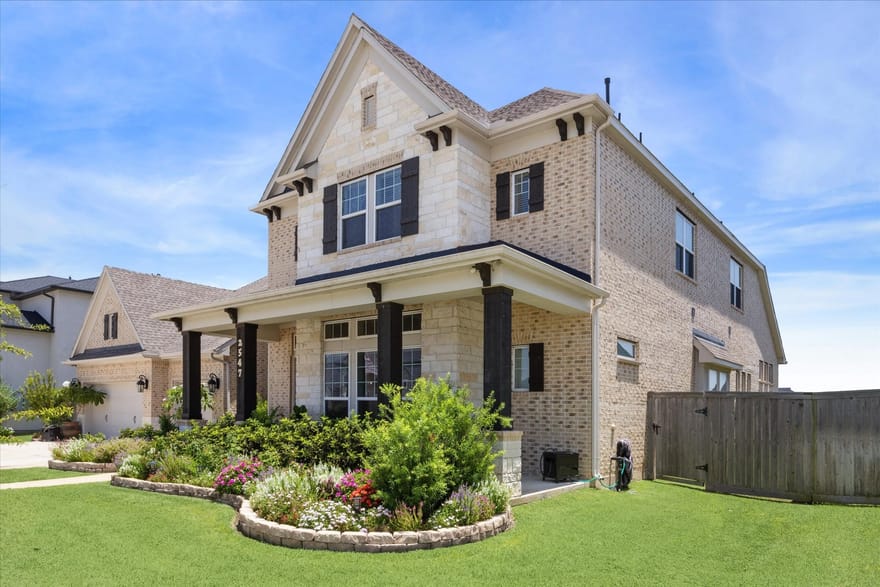 2547 Sandy Lake Drive, Friendswood, Texas