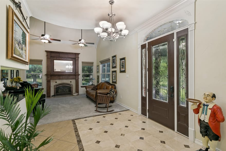 1290 Fox Lane, Burleson, Texas
