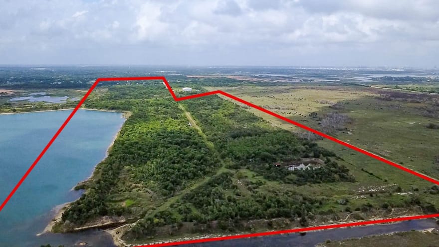 7600 Gulf Street, Hitchcock, Texas