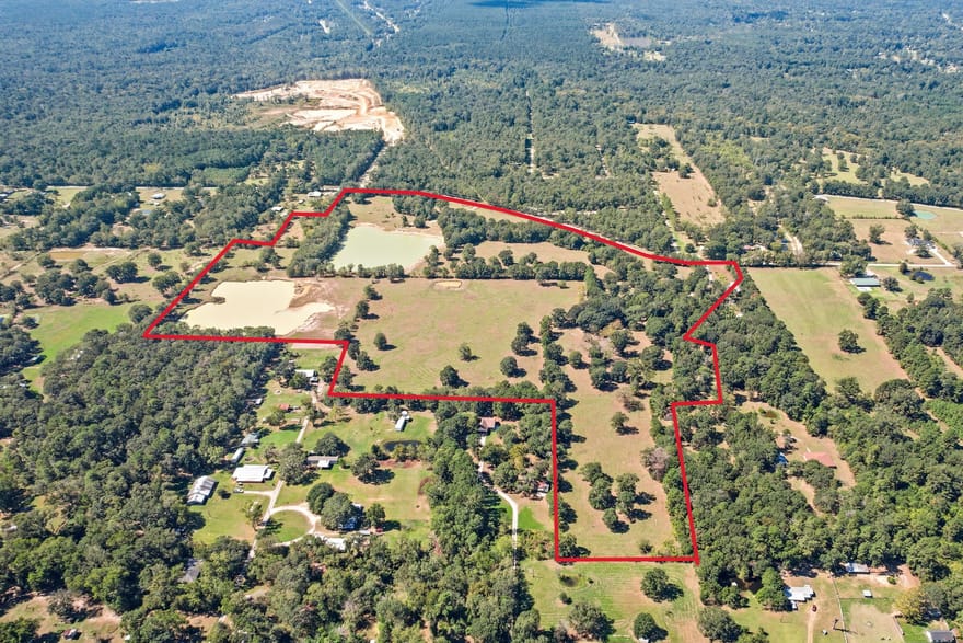 8539 Plum Grove Road, Cleveland, Texas
