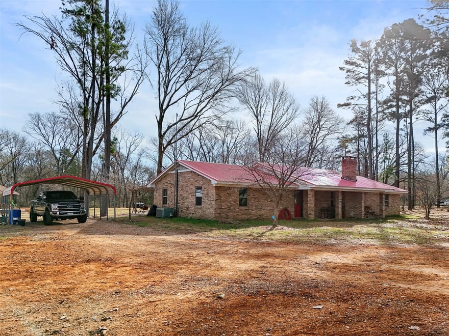 7766 N State Highway 78, Ravenna, Texas