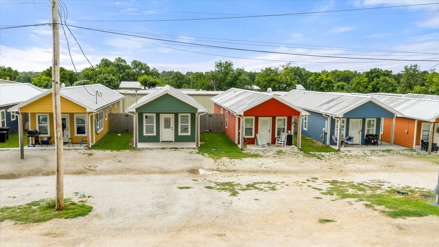 511 W 5th Street, Tolar, Texas