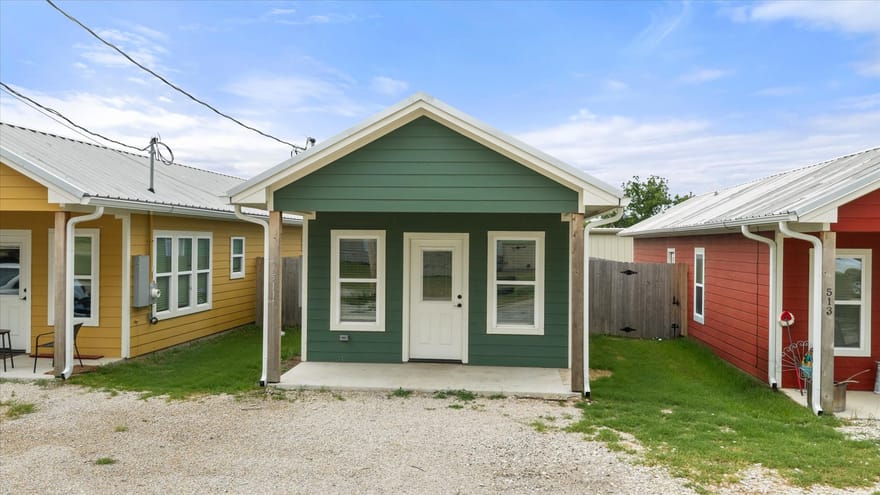 511 W 5th Street, Tolar, Texas