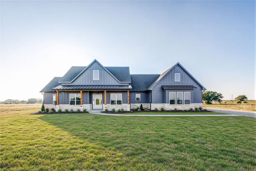 2299 Pintail Lane, Columbus, Texas