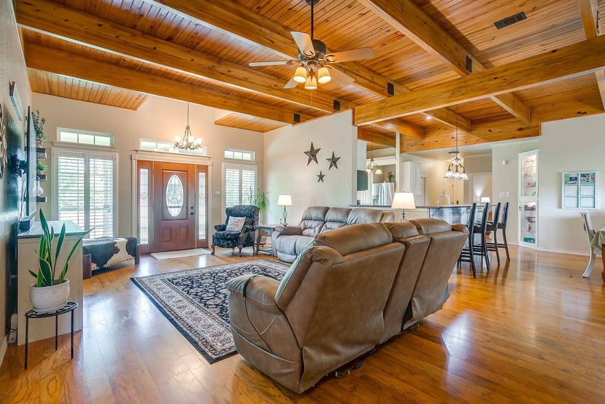 7921 County Road 915b, Joshua, Texas