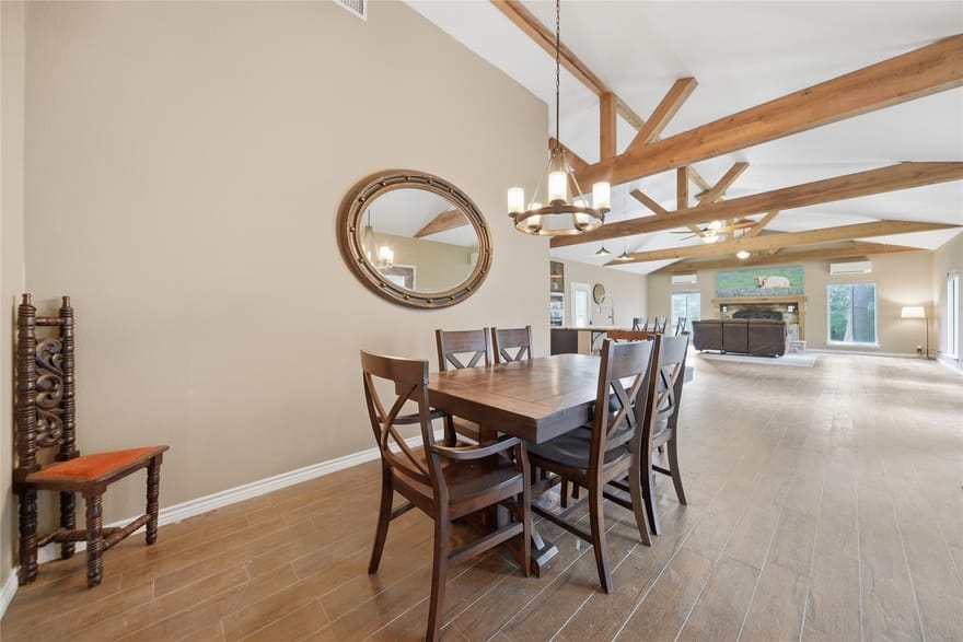 1052 Briar Crest Drive, New Ulm, Texas
