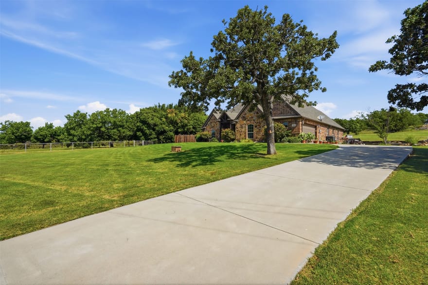 3518 Old Mineral Wells Highway, Weatherford, Texas