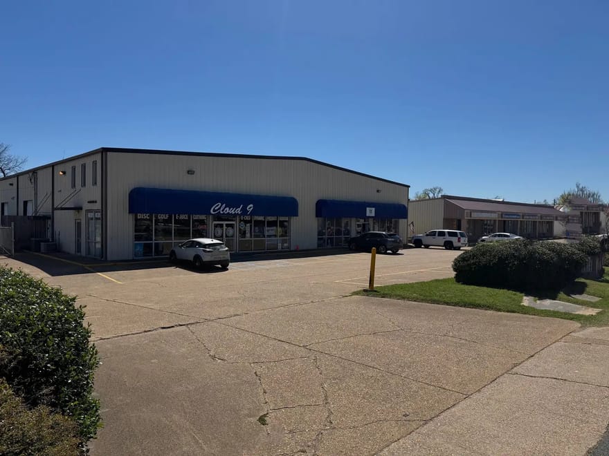 2058 East Texas, Bossier City, Louisiana
