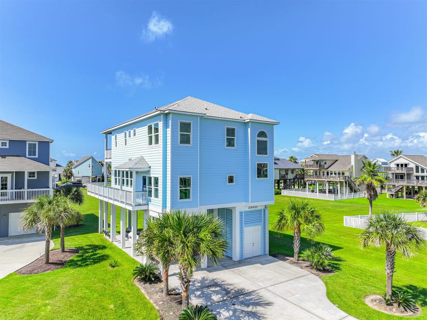 25027 Intrepid Lane, Galveston, Texas