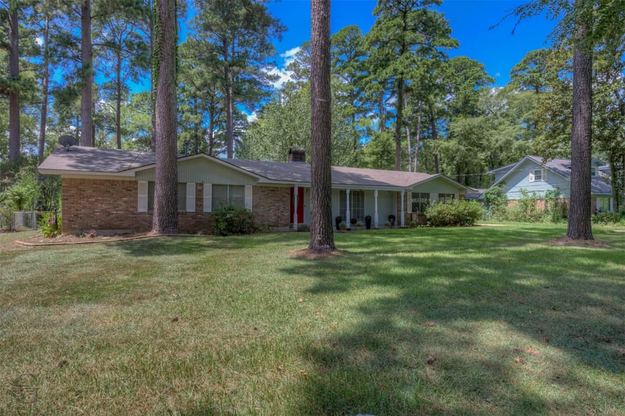 3132 Pines Road, Shreveport, Louisiana
