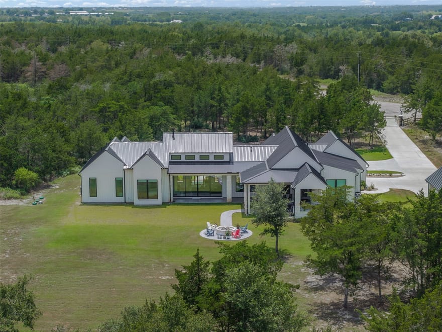 598 Vineyard View Trail, Carmine, Texas