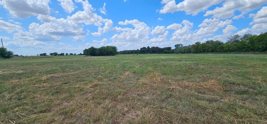 553 Hcr 3110, Abbott, Texas