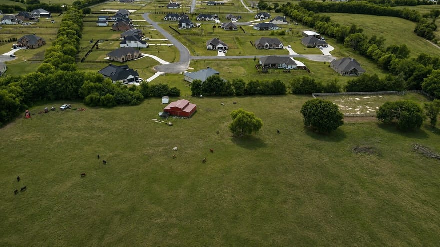 1701 Flint Circle, Van Alstyne, Texas