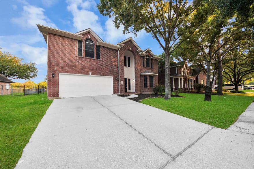 11927 Canyon Mills Drive, Houston, Texas