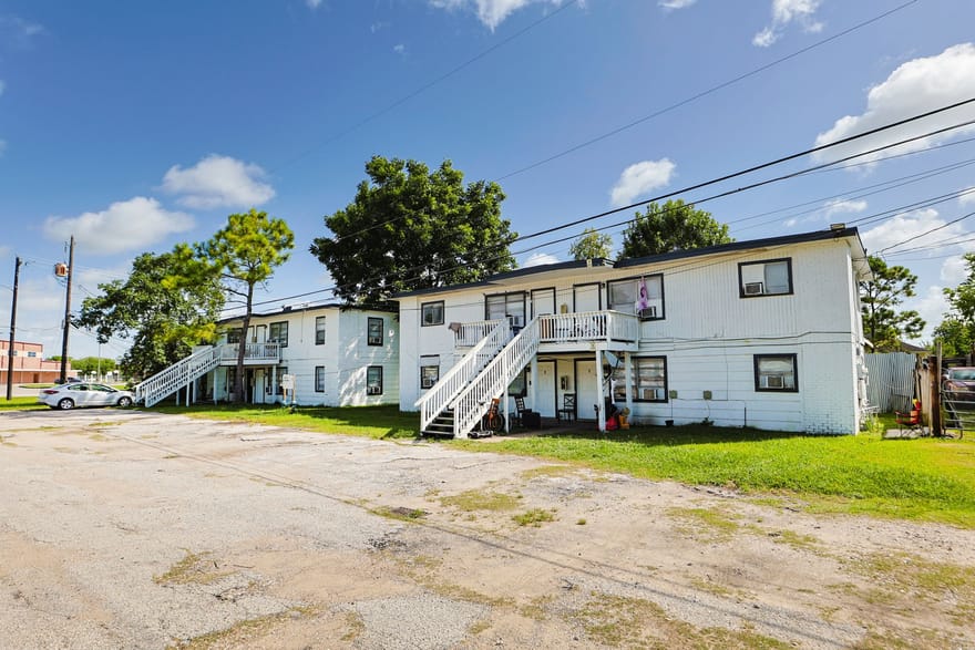 2312 & 2315 Avenue B, Dickinson, Texas