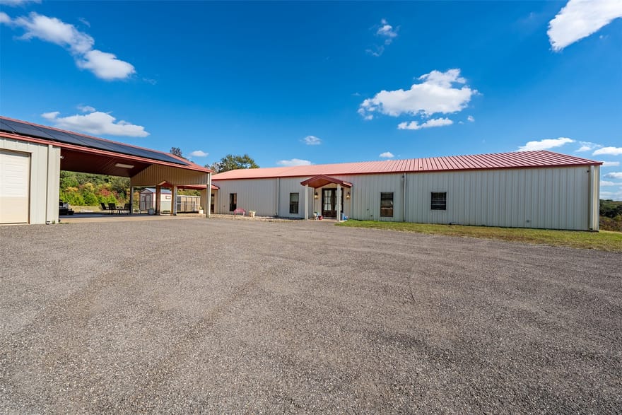 2600 Van Meter Road, Kilgore, Texas