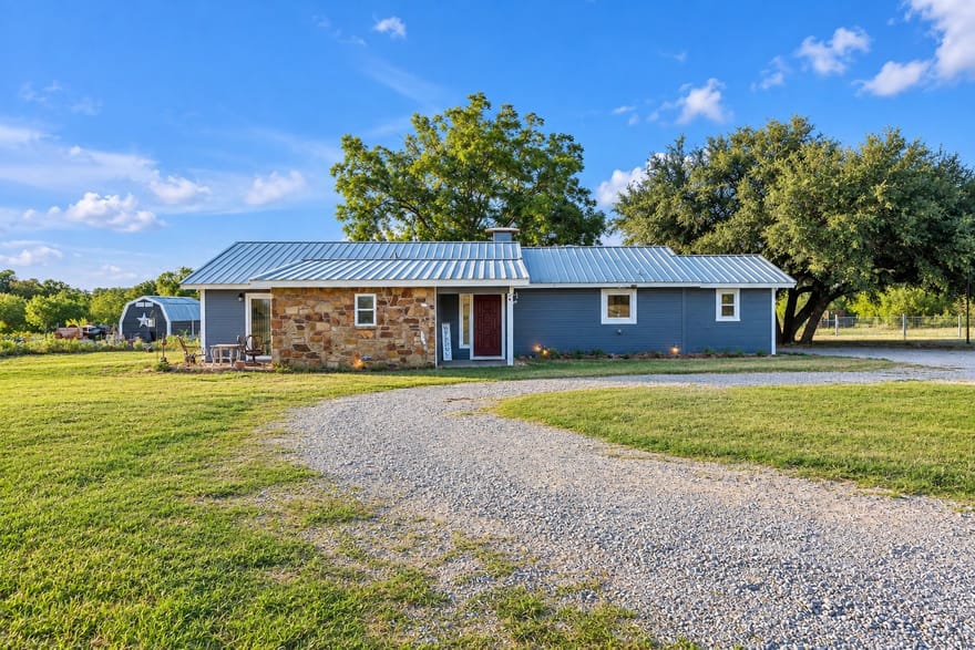 4080 Pleasant Valley Road, Mineral Wells, Texas