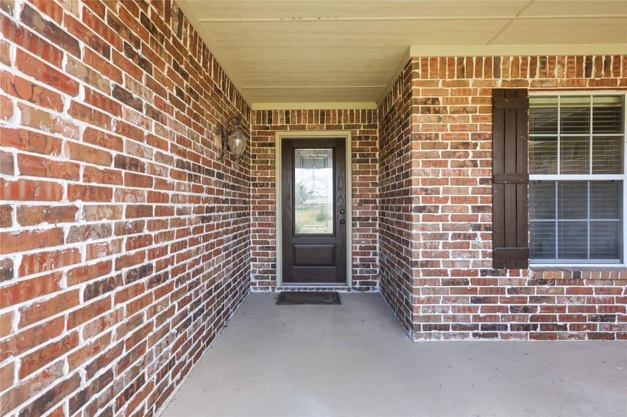101 Cheyenne Trail, Trenton, Texas