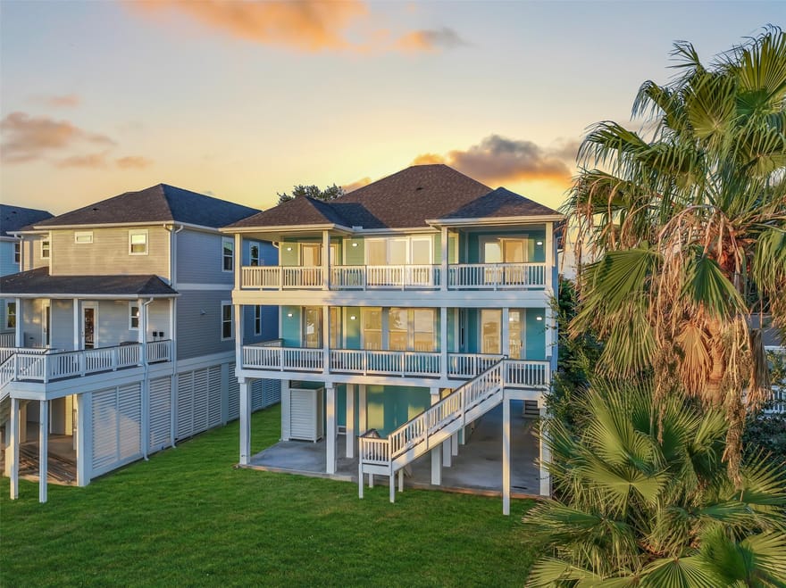 1519 Bayou Shore Drive, Galveston, Texas