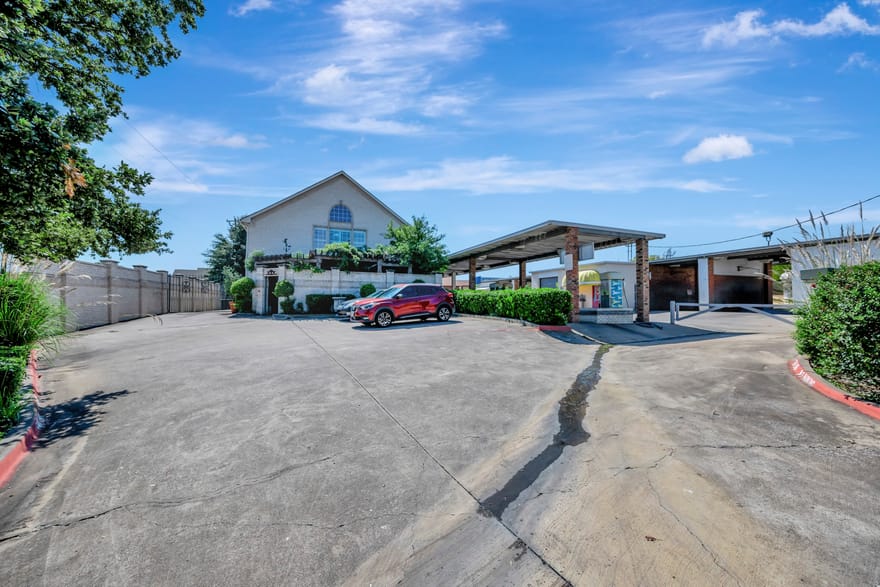 504 N Main, Euless, Texas