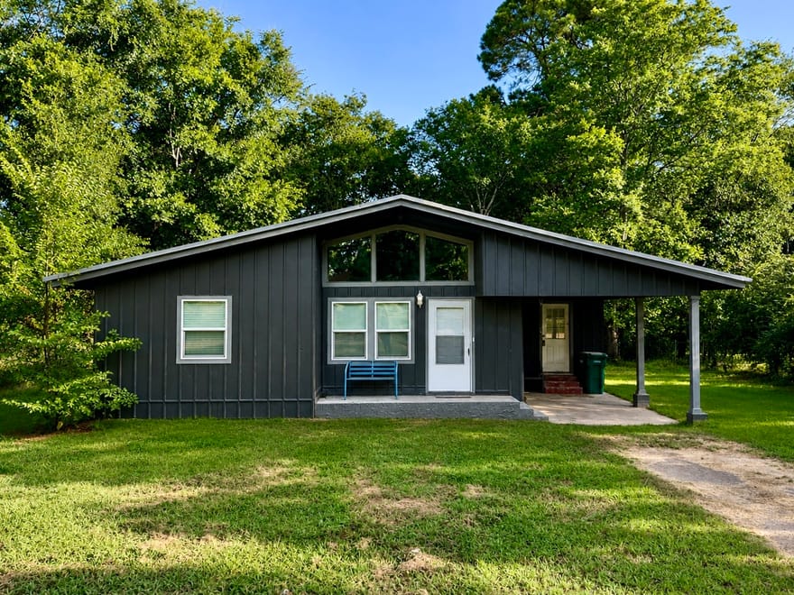 414 E Main Street, Omaha, Texas