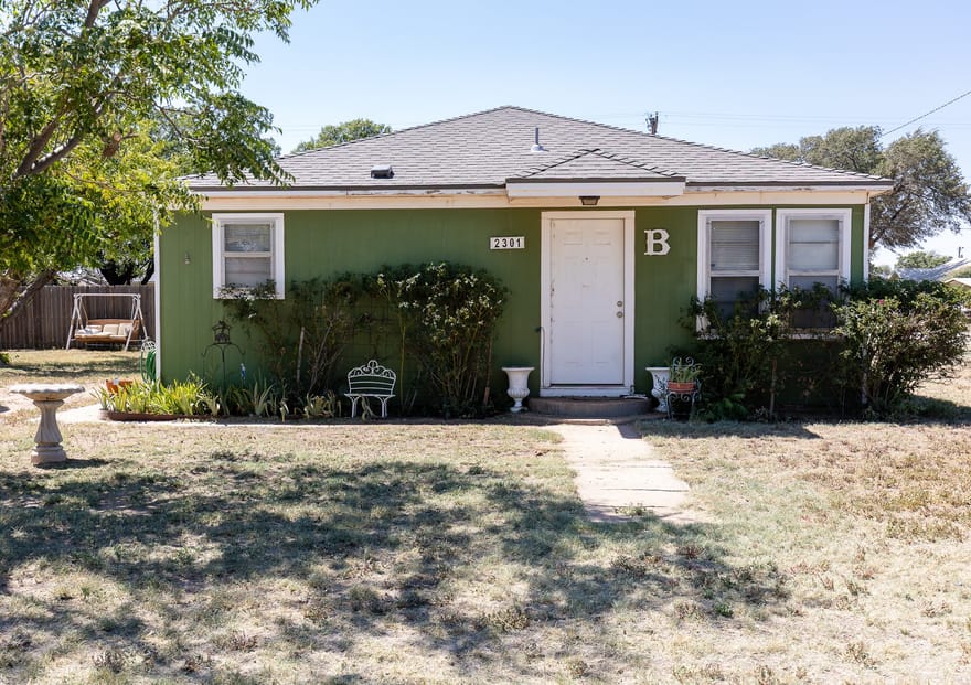 2301 E 1st Street, Petersburg, Texas