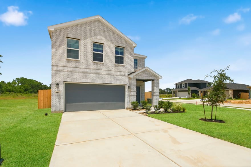 253 Elm Spring Drive, Hockley, Texas