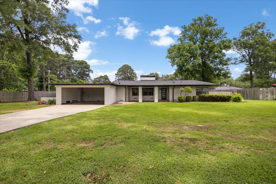 1007 Lincoln Drive, Longview, Texas