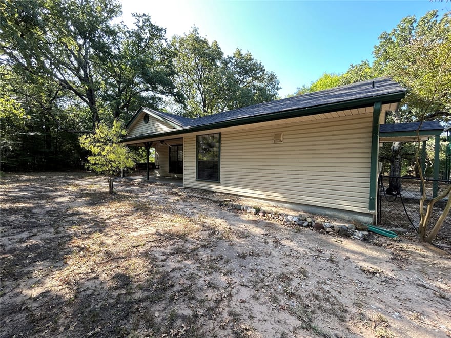 1799 County Road 4128, Cumby, Texas