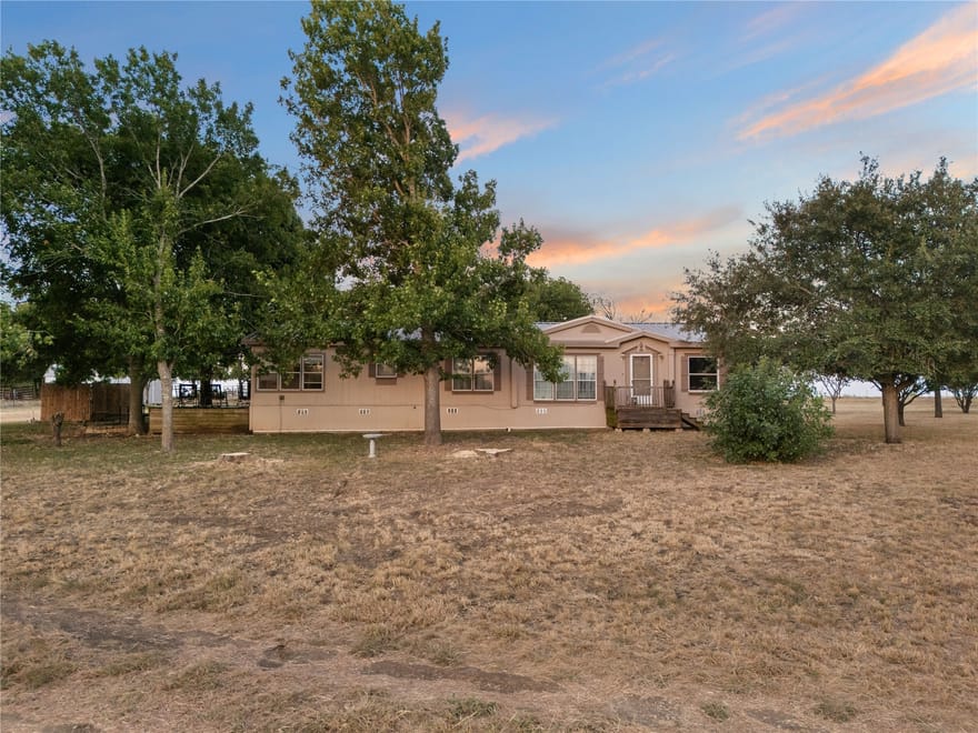 2641 Pleasant Run, Crawford, Texas