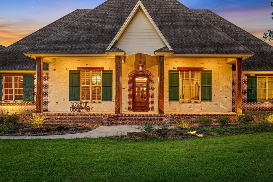 9155 Grizzly Drive, Kountze, Texas