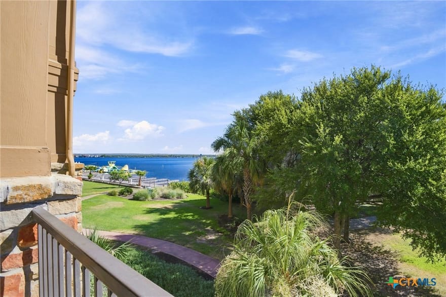 96 Island Drive, Horseshoe Bay, Texas