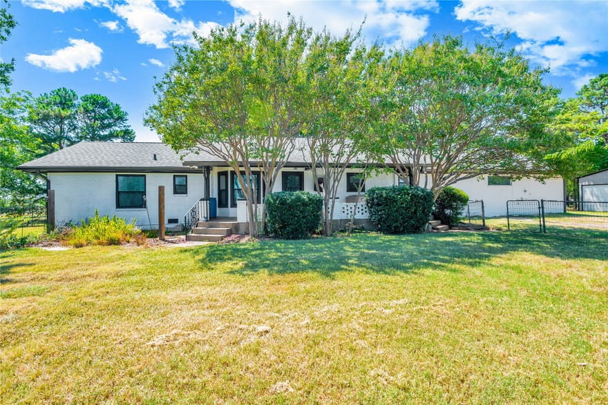 3007 County Road 805b, Cleburne, Texas