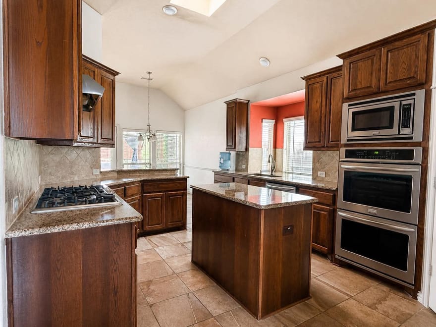 1410 Nighthawk Lane, Mansfield, Texas