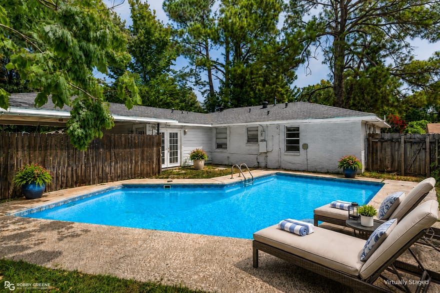 2704 E Cavett Drive, Shreveport, Louisiana