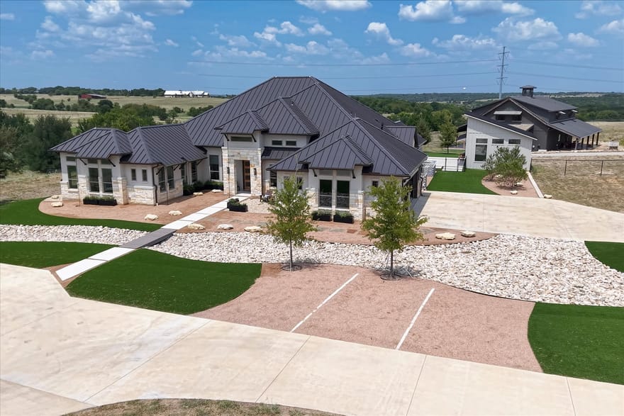 11103 E Rocky Creek Road, Crowley, Texas