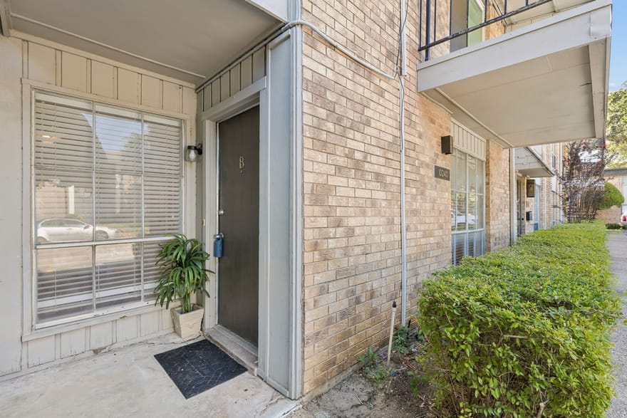 10240 Regal Oaks Drive, Dallas, Texas