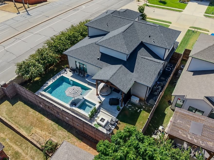 2080 Holt Way, Grapevine, Texas