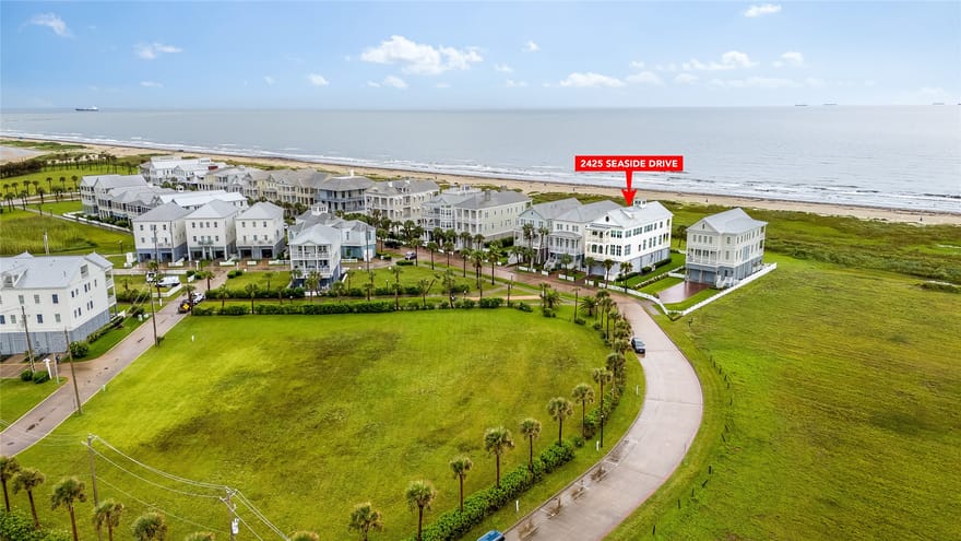 2425 E Seaside Drive, Galveston, Texas