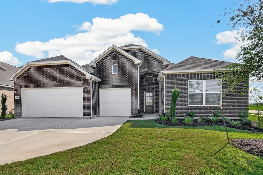 1061 Comal Trail, Dayton, Texas
