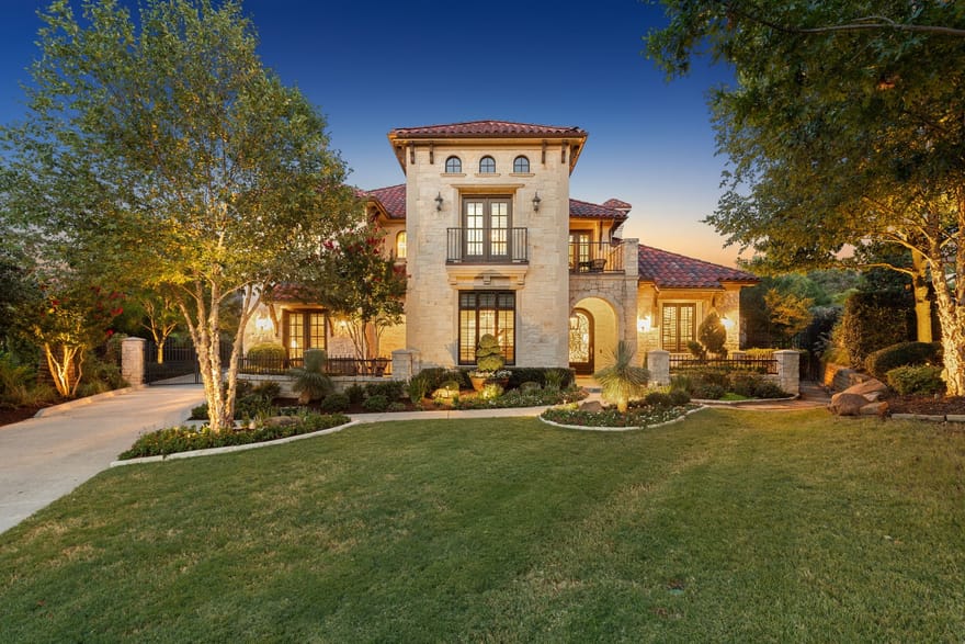 2106 Falcon Pass, Westlake, Texas