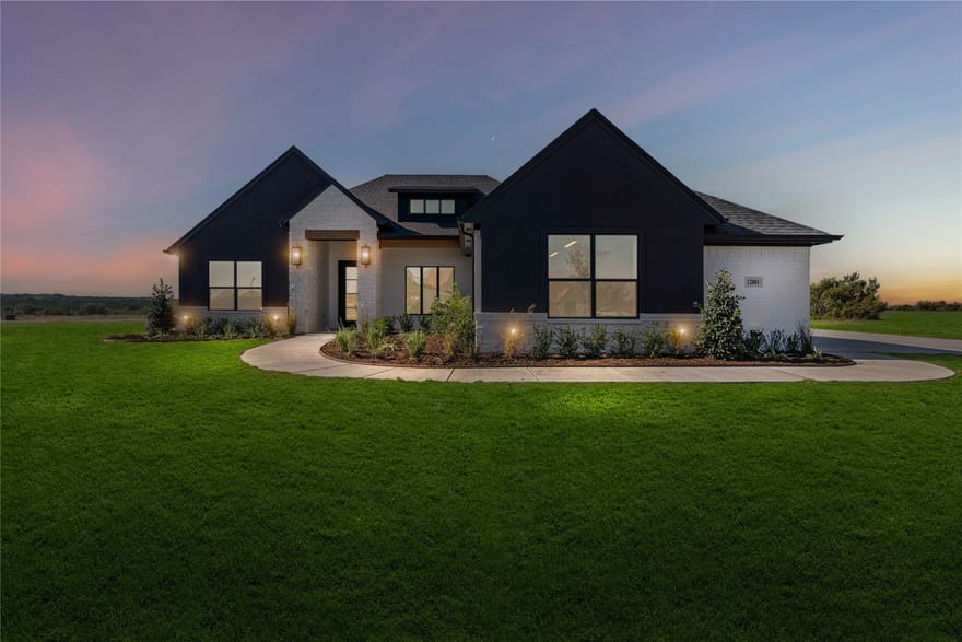 12801 Torello Court, Godley, Texas