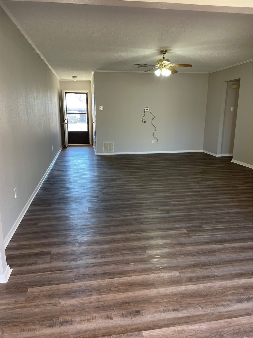 419 & 421 Mcgrede Drive, Sulphur Springs, Texas