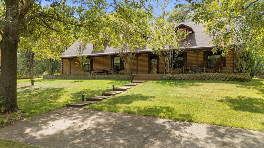 782 Rosie Wady Road, Gladewater, Texas