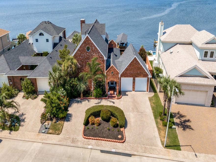 7312 Offats Point Circle, Galveston, Texas